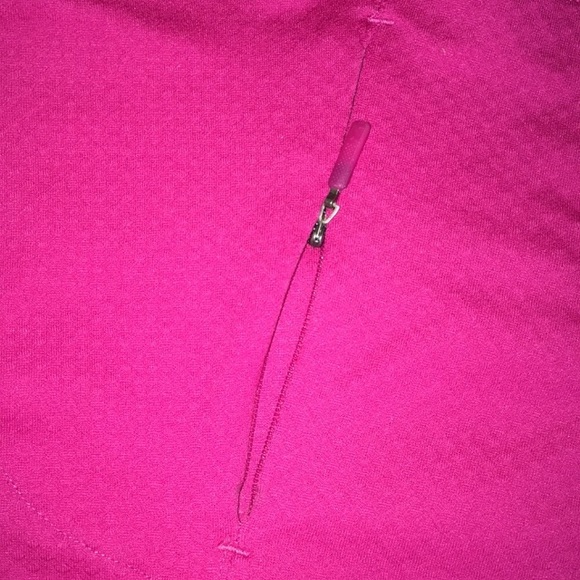 FLASH SALE Under Armour Black & Pink Outfit sz S/M - Picture 2 of 7